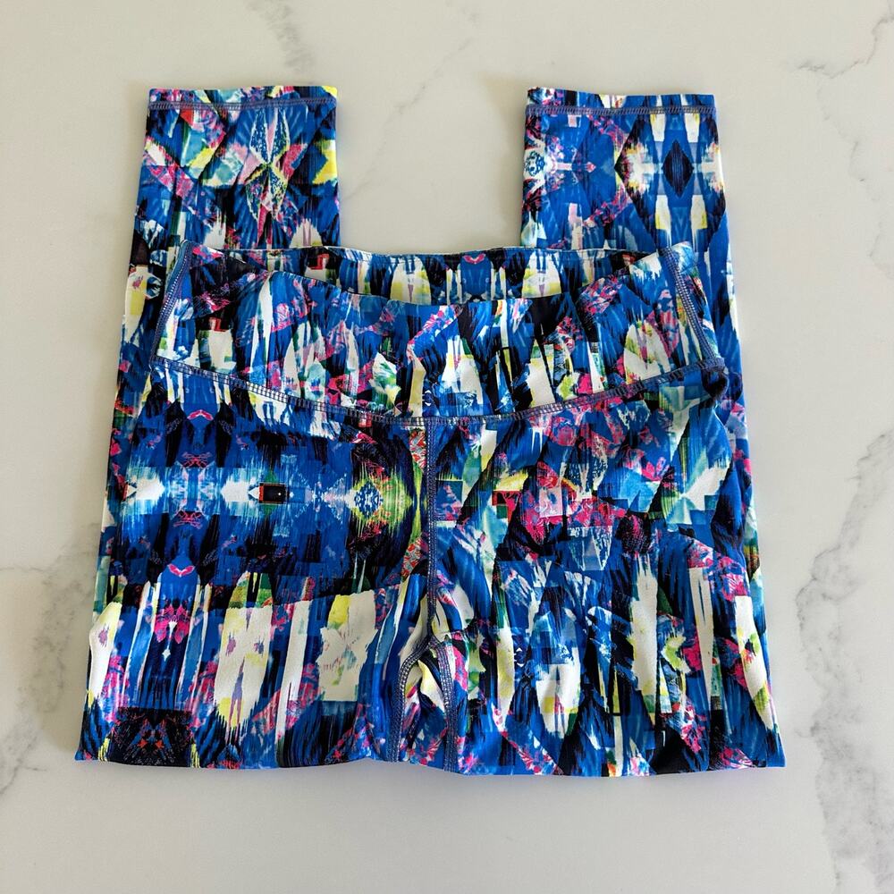 Fabletics Salar Capri Leggings Activewear Reef Blue Geometric Print Size XS